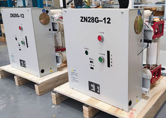 ZN28G - 12 Pemutus Sirkuit Vakum Dalam Ruangan Tiga Fase AC 50HZ 12KV Nilai Tegangan