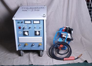 Mesin Las Portabel Terlindung CO2 GasTap Jenis MIG / MAG 250A Untuk Baja Karbon