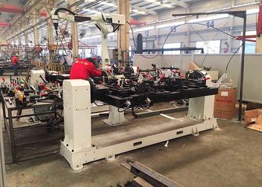Mesin Dasar Sistem Pengelasan Robotic Kendaraan Pertanian Customerized Color