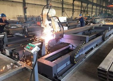 RCS Series Robotics Plasma Cutting Station Untuk Produk Baja Panjang Dengan Hypertherm MAXPRO200