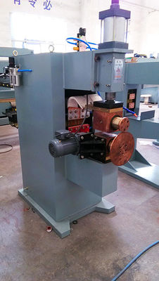160KVA Resistance Seam Welding Machine dengan kotak persegi tembaga merah ganda untuk konduksi
